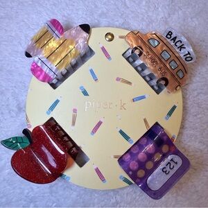 NEW! Piper K ~ 4 School Hair Clips;
Pencil, Bus, Calculator, Apple - Teachers